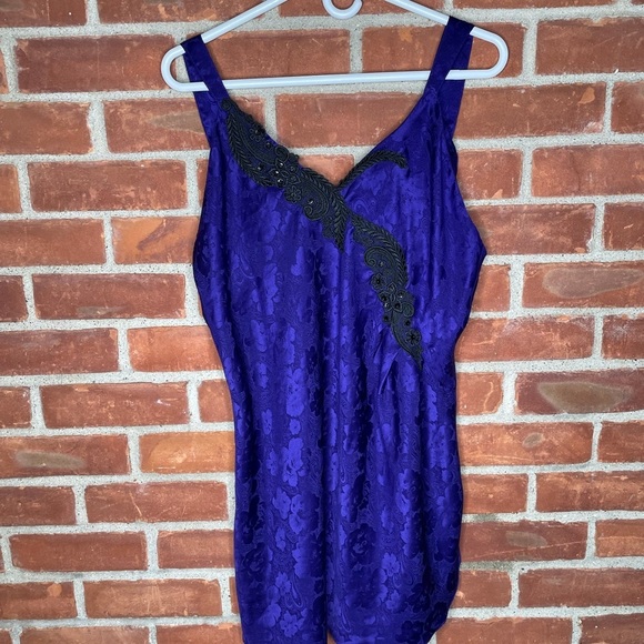 Vintage 90’s Victoria Secret purple and black lingerie slip dress with lace - Picture 4 of 6